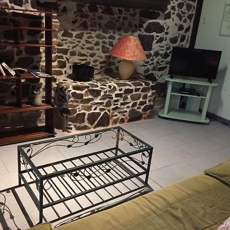 Gites Au Clos Du Lit Saint-Aaron Dış mekan fotoğraf