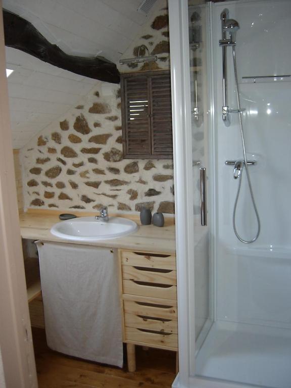 Gites Au Clos Du Lit Saint-Aaron Oda fotoğraf