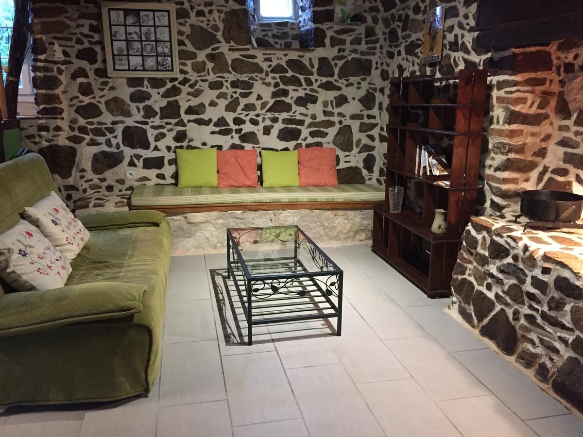 Gites Au Clos Du Lit Saint-Aaron Dış mekan fotoğraf